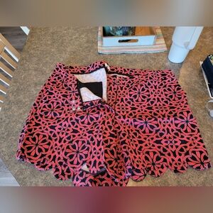 Crown & Ivy pink navy scalloped hem shorts 20w